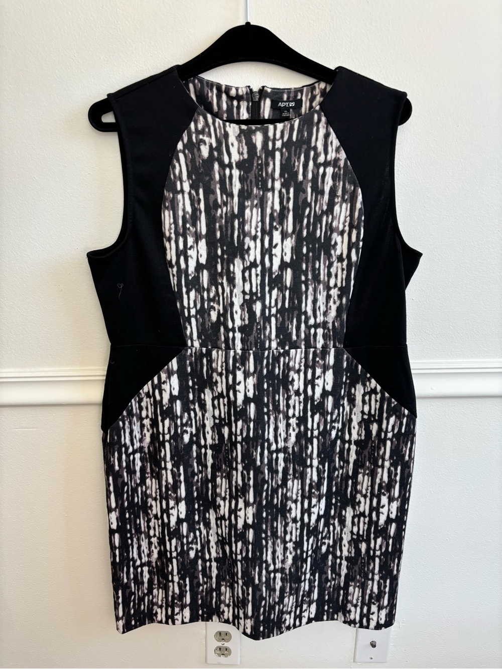 Apt. 9 Black and White Abstract Print Sheath Dress